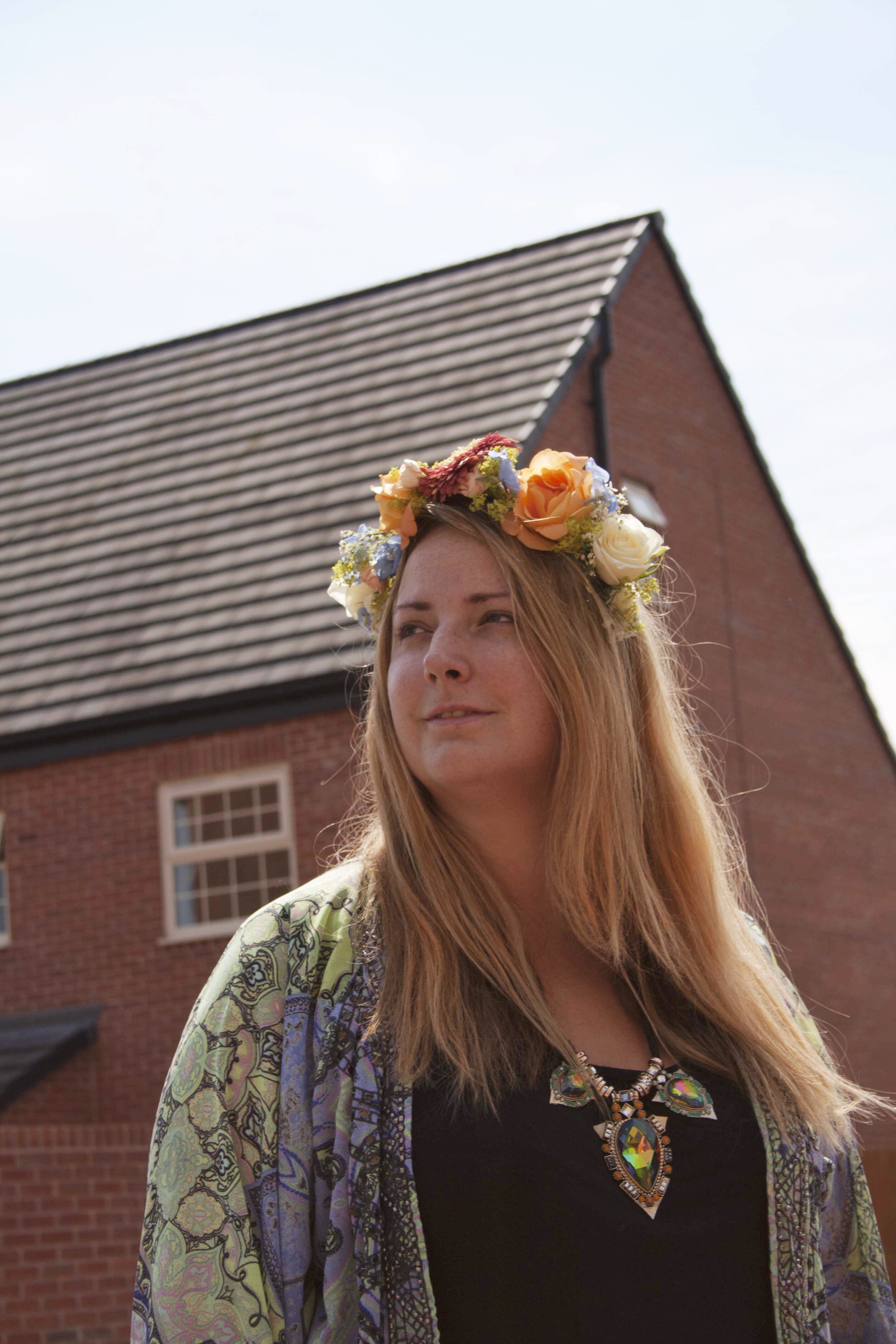 How to make your own floral crown 