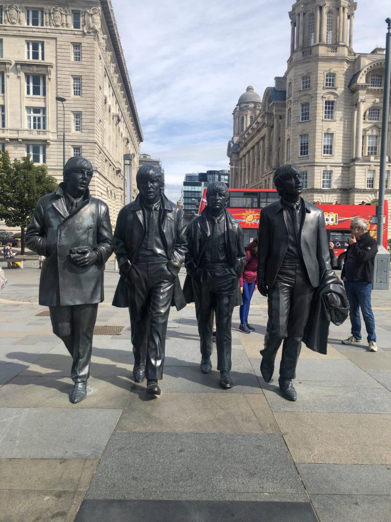 the beatles statue in liverpool