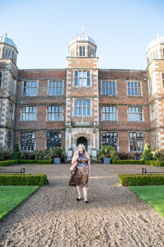 lucy in front of doddington hall
